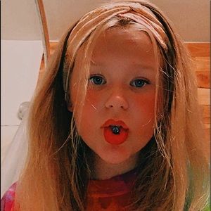 Meet your Posher, Kimie